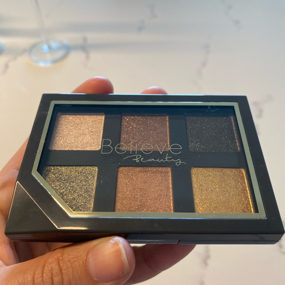 Eyeshadow palette never opened